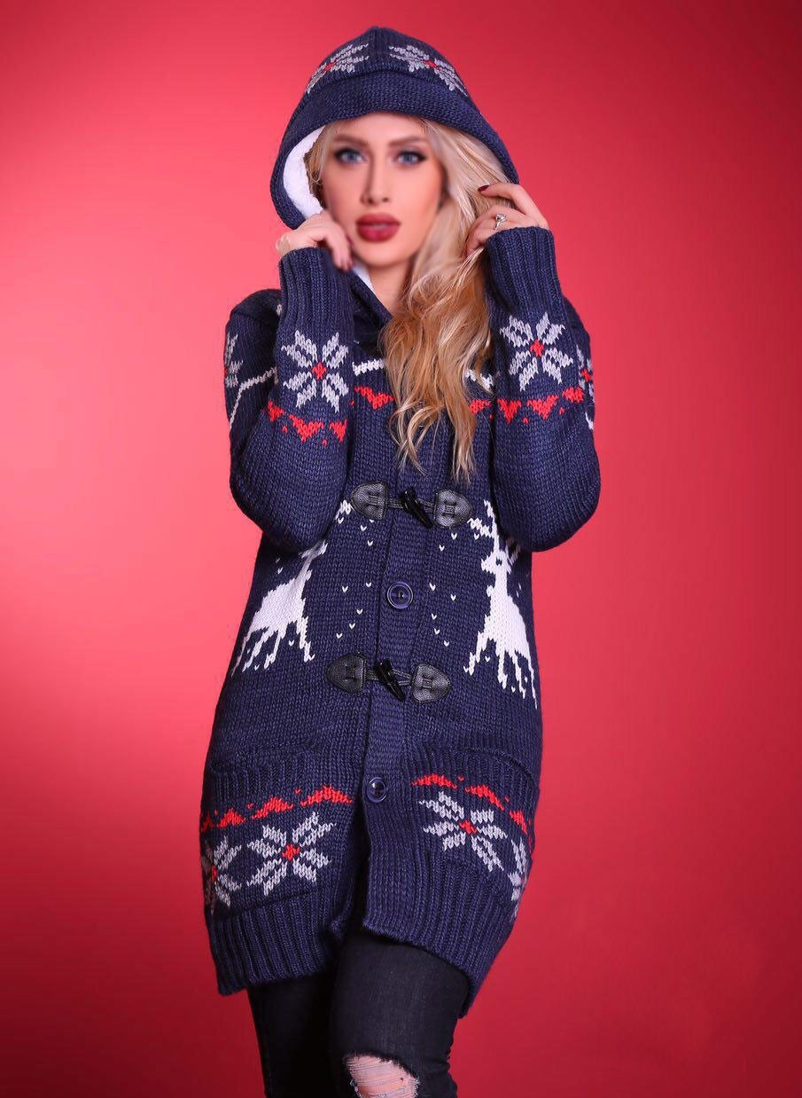 تیپ اسپرت دخترانه زمستانی با لباس‌های بافتنی